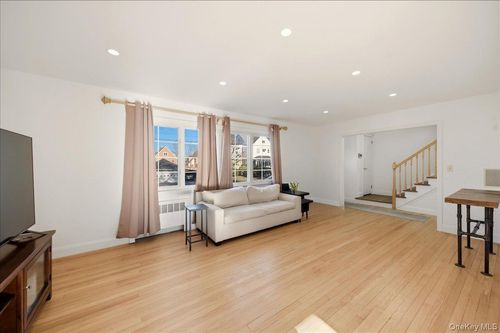 144 Bell Rd, Scarsdale, NY, 10583-5835 | Card Image