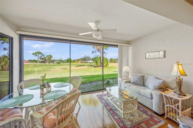 7640 - 5933 Clubside Dr, Condo with 2 bedrooms, 2 bathrooms and null parking in SARASOTA FL | Image 17