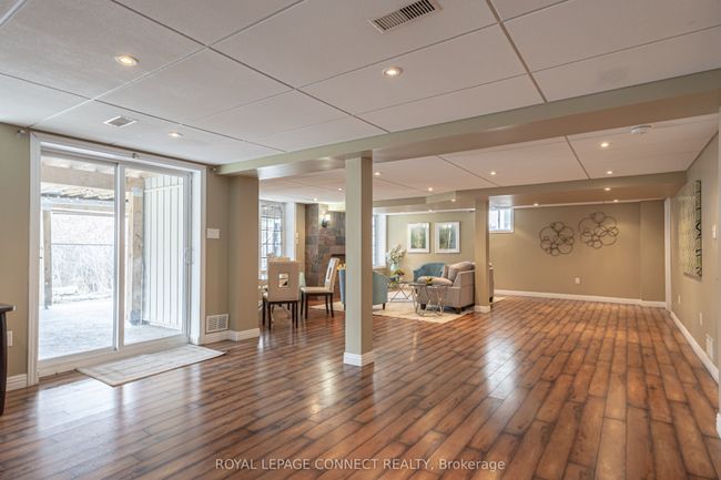 4 Branthaven Crt, House other with 3 bedrooms, 2 bathrooms and 2 parking in Whitby ON | Image 36