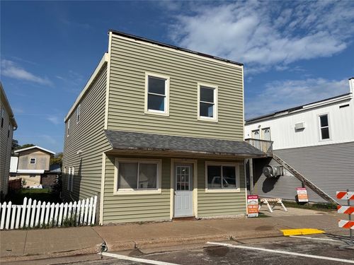 110 S Urberg Ave, Blair, WI, 54616-6200 | Card Image