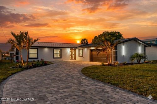 43 Westview Ln, Cocoa Beach, FL, 32931-2620 | Card Image