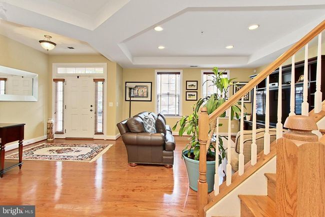 120 Fortnightly Blvd, Townhouse with 4 bedrooms, 5 bathrooms and null parking in HERNDON VA | Image 4
