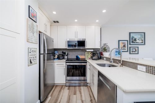 6dd-100 W Broadway, Long Beach, NY, 11561-4049 | Card Image