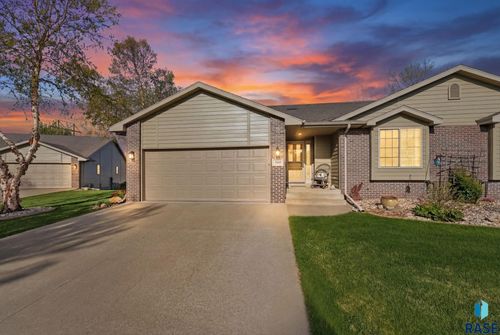 3403 S Pennant Pl Place, Sioux Falls, SD, 57110 | Card Image