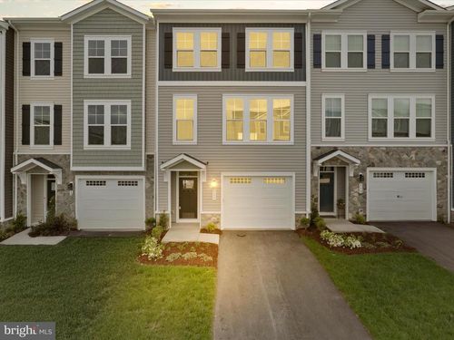 111 Checkerspot Way, LAKE FREDERICK, VA, 22630-2395 | Card Image