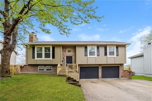 114 Nanette St, Belton, MO, 64012-3033 | Card Image