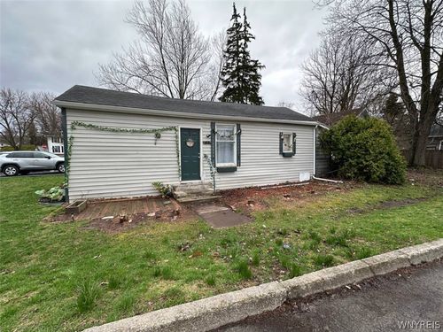 260 E Bank St, Albion, NY, 14411-1214 | Card Image