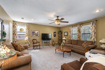 733 Avenue B, House other with 3 bedrooms, 2 bathrooms and null parking in Canton TX | Image 2