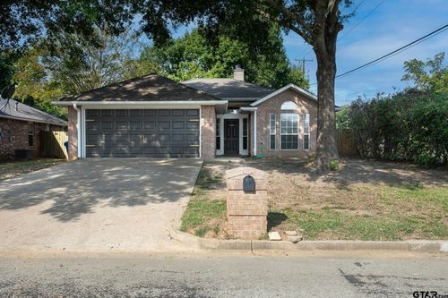 100 Merri Ln, Whitehouse, TX, 75791-3683 | Card Image