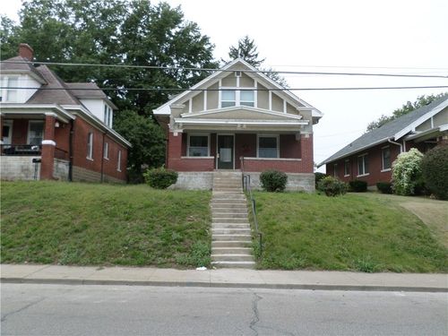 417 N 10th St, Atchison, KS, 66002-1744 | Card Image