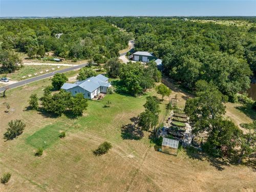 681 County Road 474, Elgin, TX, 78621-5326 | Card Image