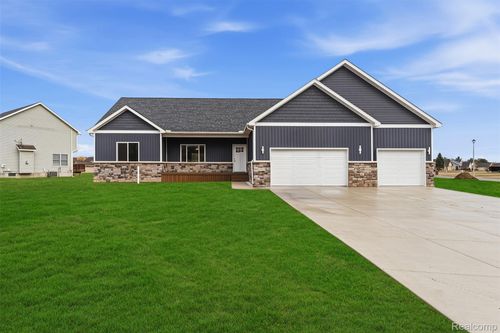 6344 Boulder Dr, Flushing, MI, 48433-3503 | Card Image