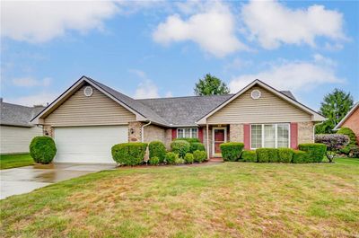 1529 Brook Park Drive, House other with 3 bedrooms, 2 bathrooms and null parking in Troy OH | Image 1