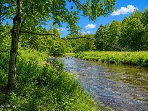 255 Creek Road, Greentown, PA, 18426 | Card Image