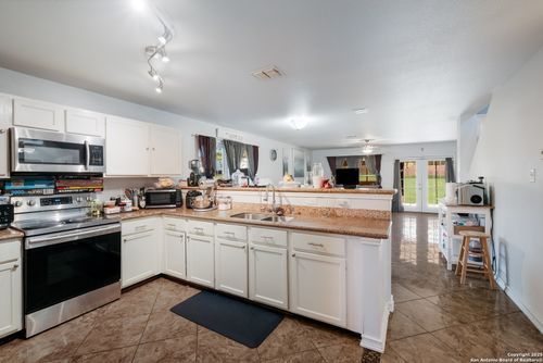 9702 Ceremony Cv, San Antonio, TX, 78239-1850 | Card Image