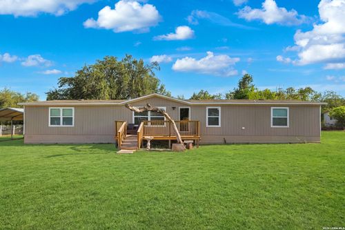 955 County Road 6753, Devine, TX, 78016-4826 | Card Image