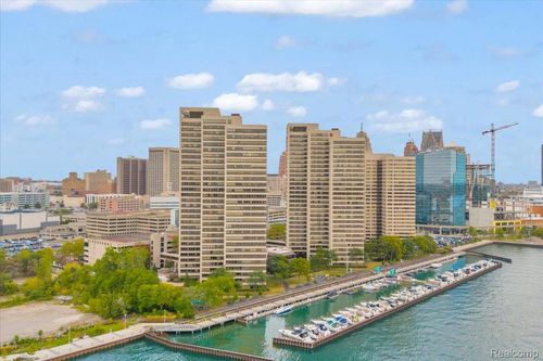 9a-1001 W Jefferson Ave, Detroit, MI, 48226-4508 | Card Image