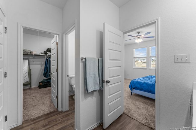 13229 Hagerd Loop, House other with 4 bedrooms, 2 bathrooms and null parking in St Hedwig TX | Image 21