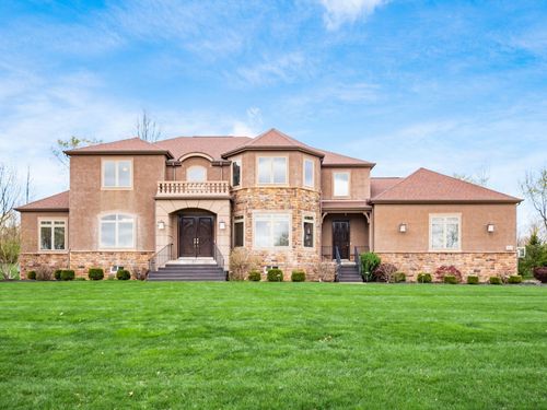 7028 Corazon Dr, Dublin, OH, 43016-6120 | Card Image