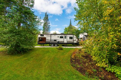 54-54 Beaver Way, Warren, ME, 04864 | Card Image