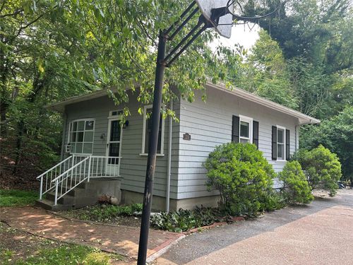 139 Cove Neck Rd, Oyster Bay, NY, 11771-1824 | Card Image