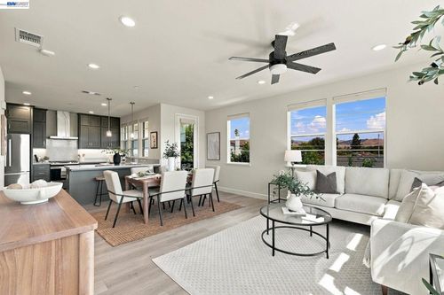 37508 Zephyr Ter, Fremont, CA, 94536-3795 | Card Image