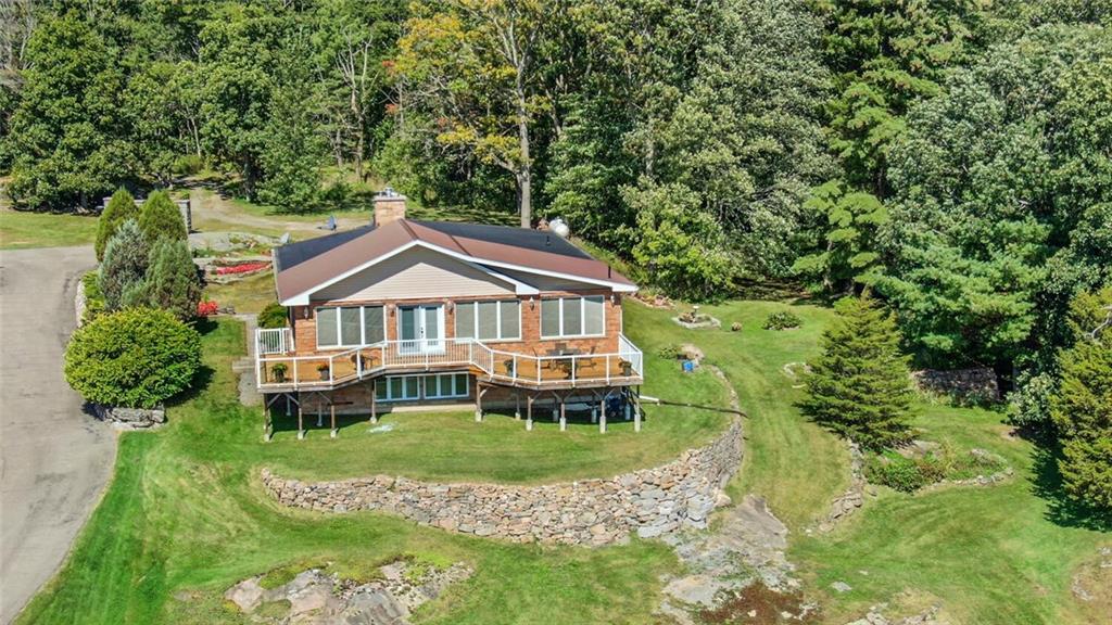 12 Wolsey Lane, For Sale in Mallorytown Zoocasa