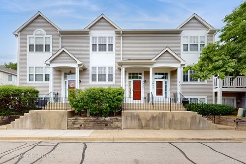 2834 Shelly Ln, Aurora, IL, 60504-5885 | Card Image