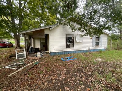 110 Lowery St, House other with 2 bedrooms, 1 bathrooms and null parking in Gleason TN | Image 2