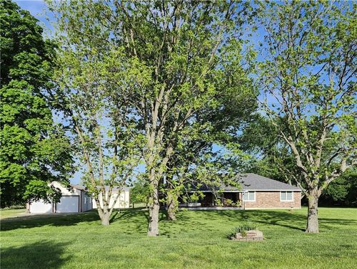 37869 E Peoria St, Paola, KS, 66071 | Card Image