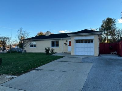 336 Country Club Road, House other with 3 bedrooms, 2 bathrooms and 5 parking in Chicago Heights IL | Image 2