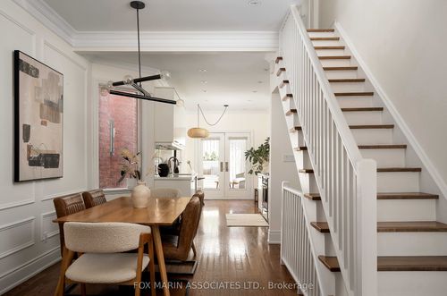 95 Walnut Ave, Toronto, ON, M5V2S1 | Card Image