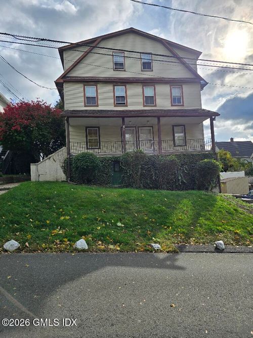b-144 Pine St, Greenwich, CT, 06830-5967 | Card Image