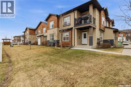 1015 Patrick Cres, Saskatoon, SK, S7W0M6 | Card Image
