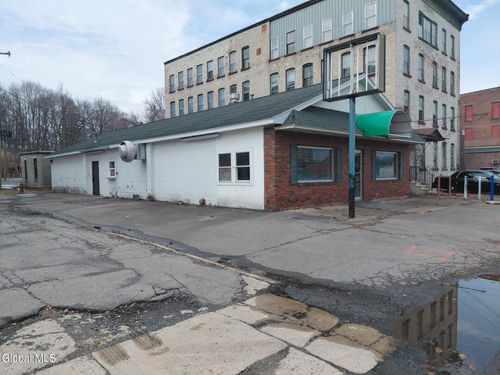 126 S Main St, Gloversville, NY, 12078-3821 | Card Image