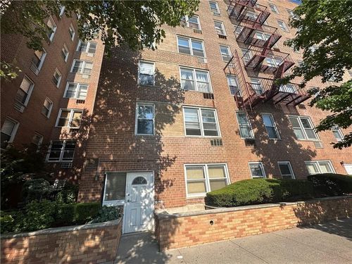 ll4-3901 Nostrand Ave, Brooklyn, NY, 11235-2106 | Card Image
