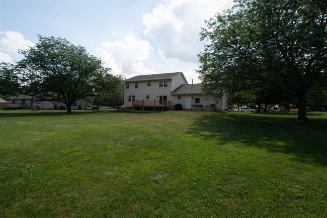 307 Blue Jay Dr, House other with 4 bedrooms, 4 bathrooms and 2 parking in Le Roy IL | Image 44