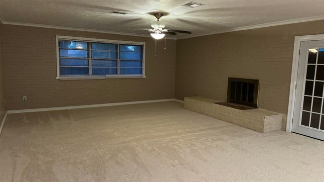 6253 Jefferson Blvd, House other with 3 bedrooms, 2 bathrooms and null parking in Groves TX | Image 10