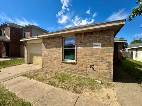 7057 Wax Berry Dr, Dallas, TX, 75249-1364 | Card Image