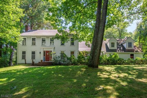 1 Green Rd, Sparta, NJ, 07871-2901 | Card Image
