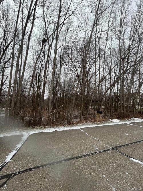 00 Fountain Ln, Fowlerville, MI, 48836 | Card Image