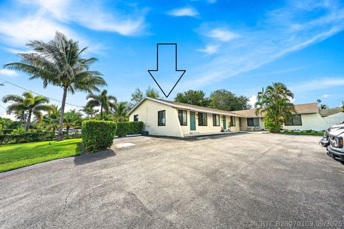 1924 Service Rd, North Palm Beach, FL, 33408-2638 | Card Image
