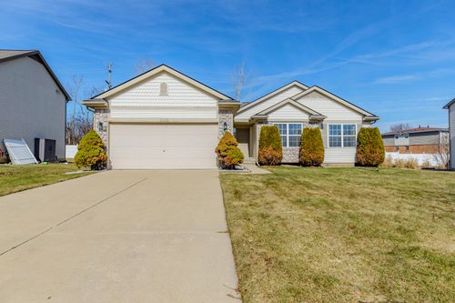 4423 Knollcrest Drive, Pittsfield Charter Township, MI, 48108 | Card Image