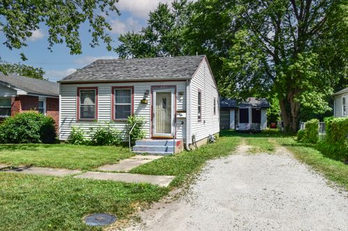 617 W Grant Ave, Pontiac, IL, 61764-1015 | Card Image