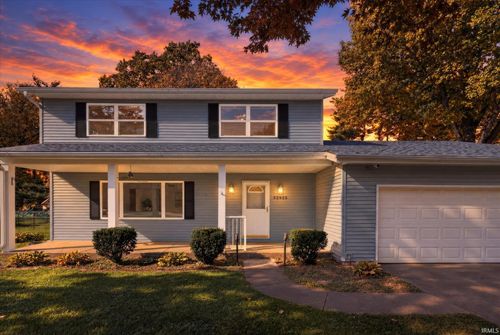 52923 Camellia Drive, South Bend, IN, 46637-4606 | Card Image