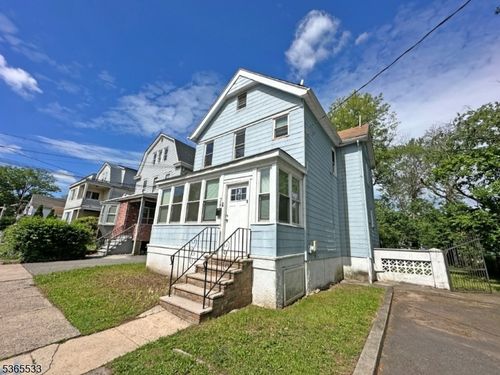 717 Valley St, Orange, NJ, 07050-1120 | Card Image