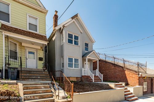 14 Dongan St, Staten Island, NY, 10310-1220 | Card Image