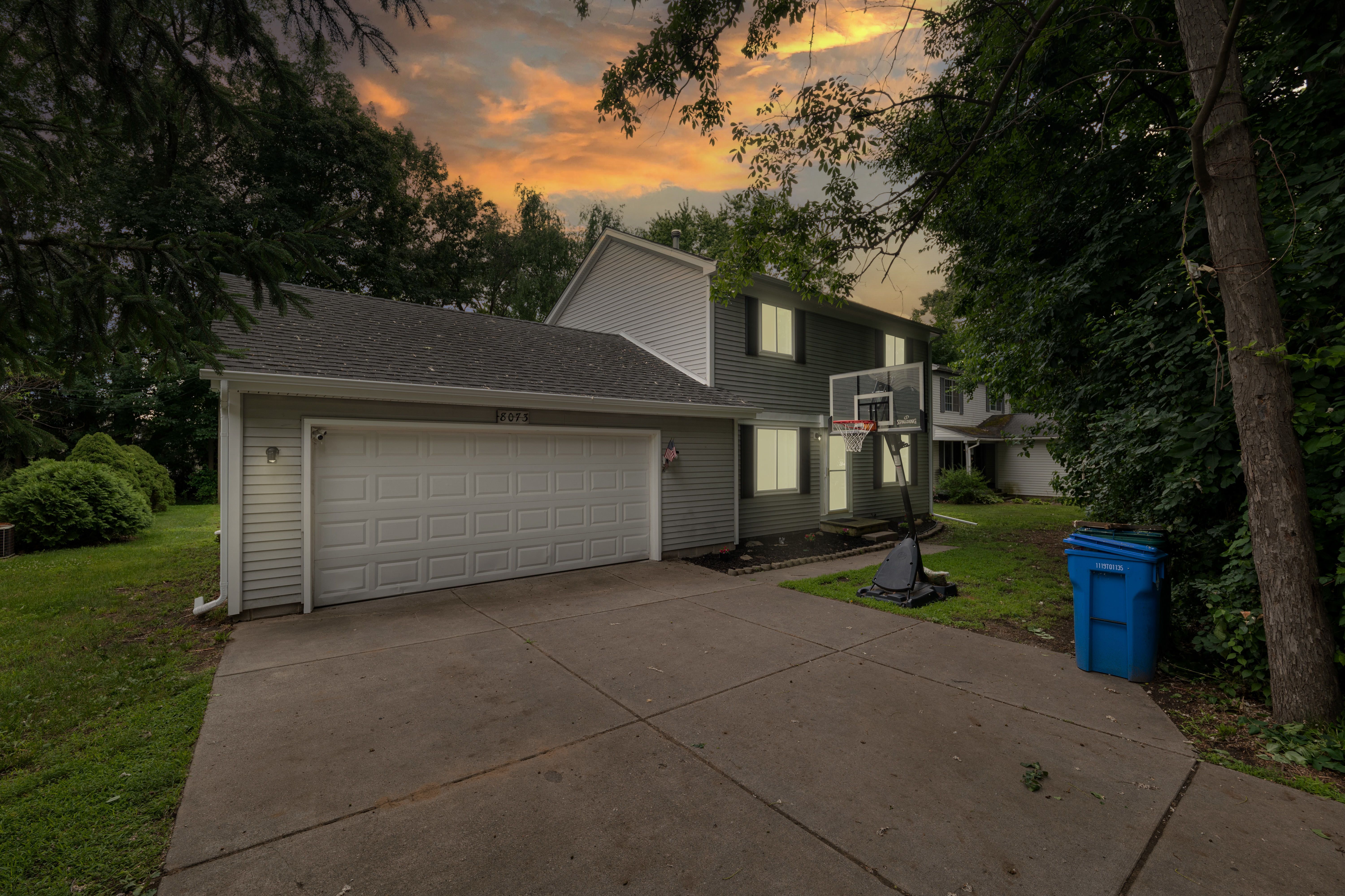 Cooley Lake Rd, Commerce Township, MI 48382