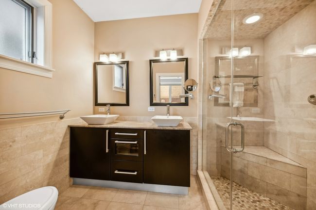 APT-1 - 2062 N Leavitt St, Home with 3 bedrooms, 3 bathrooms and 1 parking in Chicago IL | Image 15