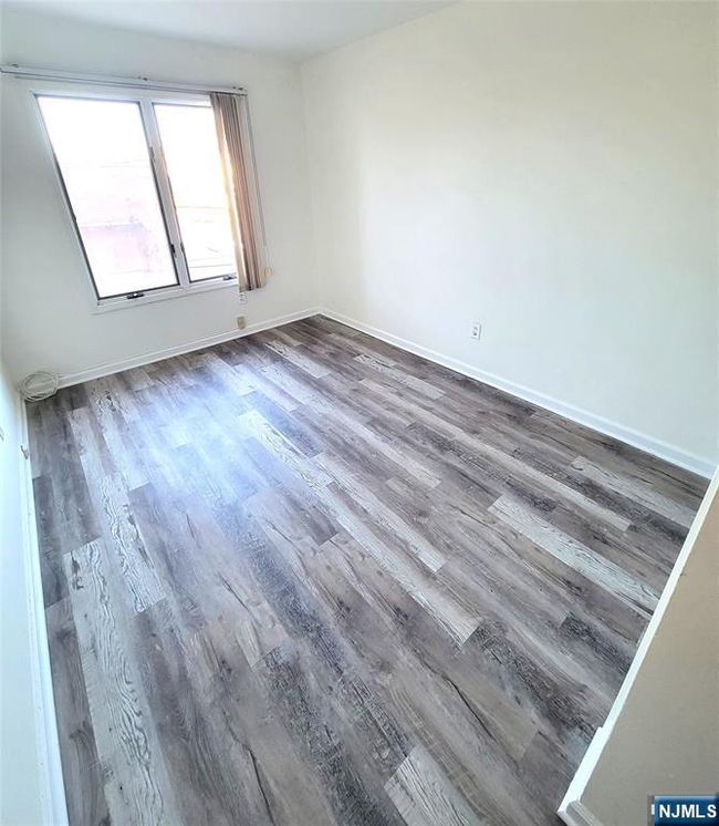 105 State St, Condo with 2 bedrooms, 2 bathrooms and null parking in Hackensack NJ | Image 11